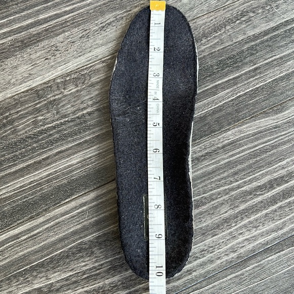 Louis Vuitton SnowDrop Boots - Picture 16 of 16